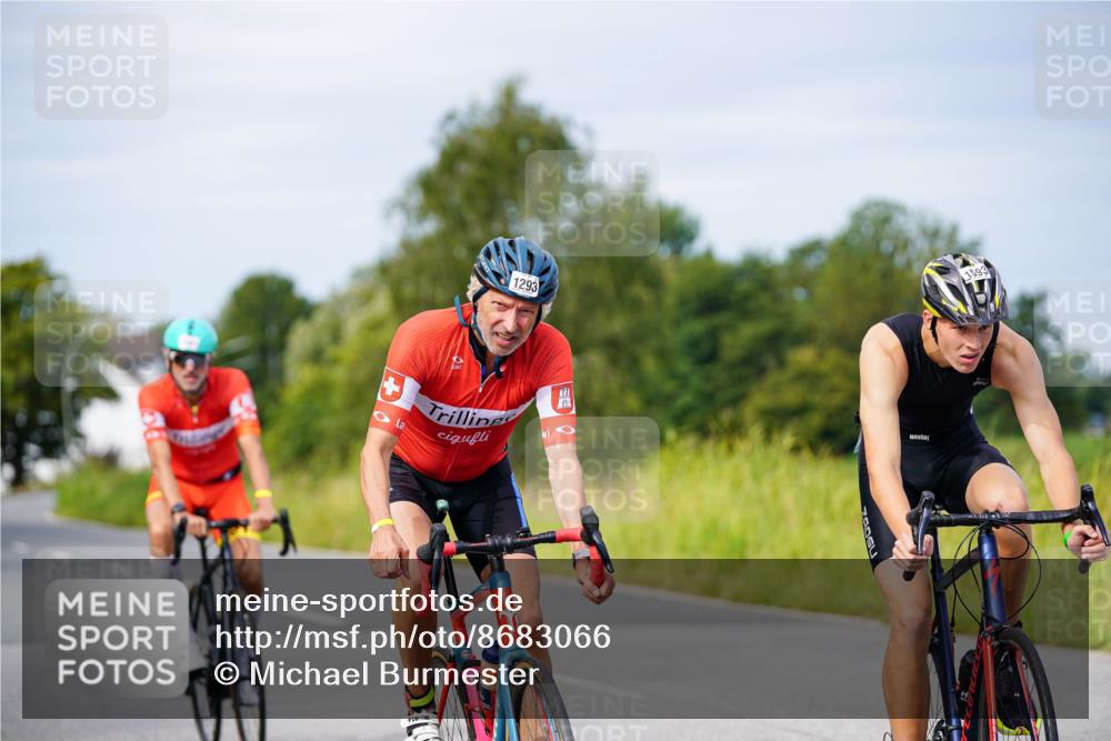 31.08.2025 - Elbe Triathlon Hamburg Michael Burmester http://msf.ph/oto/8683066 31.08.2025 11:07:48 Radfahren 1293, 1419, 1501, 1593 meine-sportfotos.de