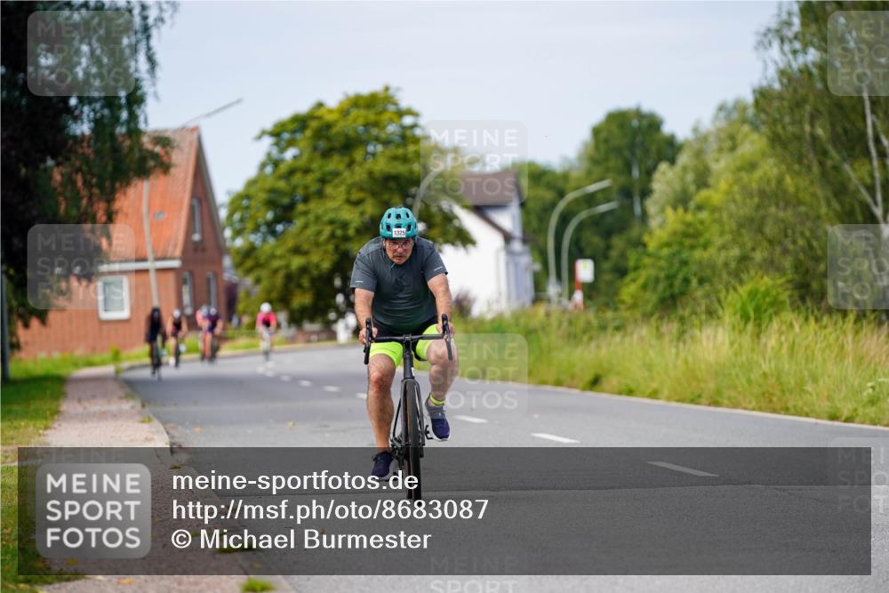 31.08.2025 - Elbe Triathlon Hamburg Michael Burmester http://msf.ph/oto/8683087 31.08.2025 11:08:07 Radfahren 1325 meine-sportfotos.de