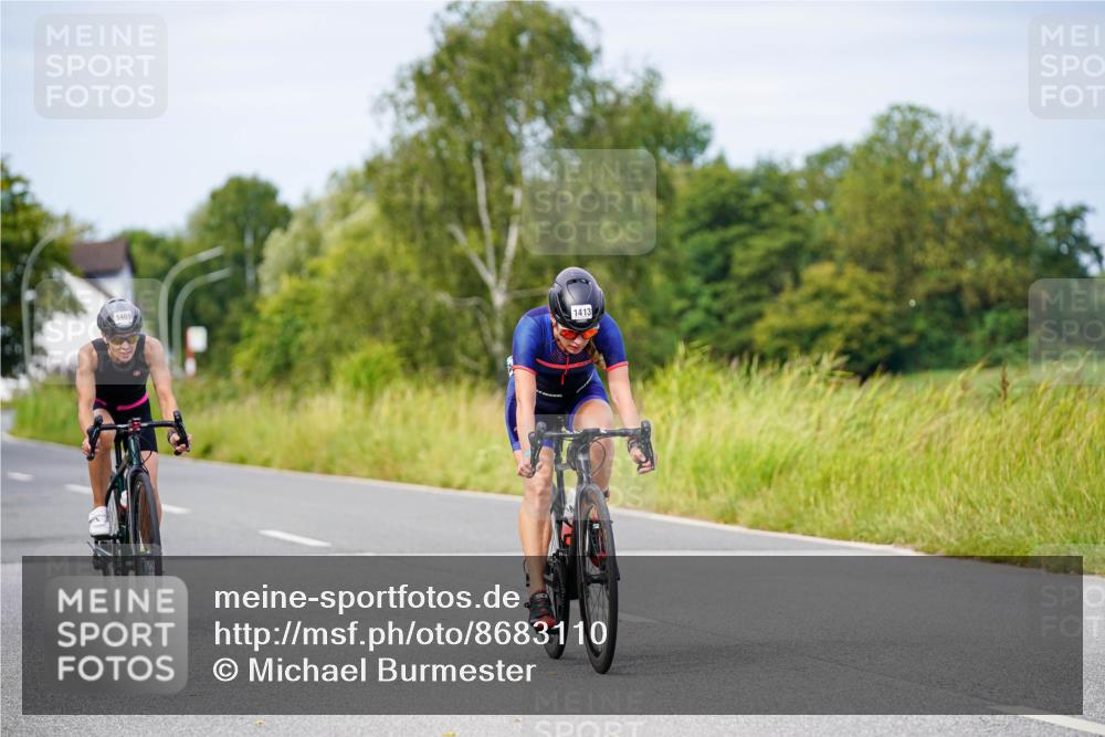 31.08.2025 - Elbe Triathlon Hamburg Michael Burmester http://msf.ph/oto/8683110 31.08.2025 11:08:19 Radfahren 1271, 1413, 1434, 1469, 1492 meine-sportfotos.de