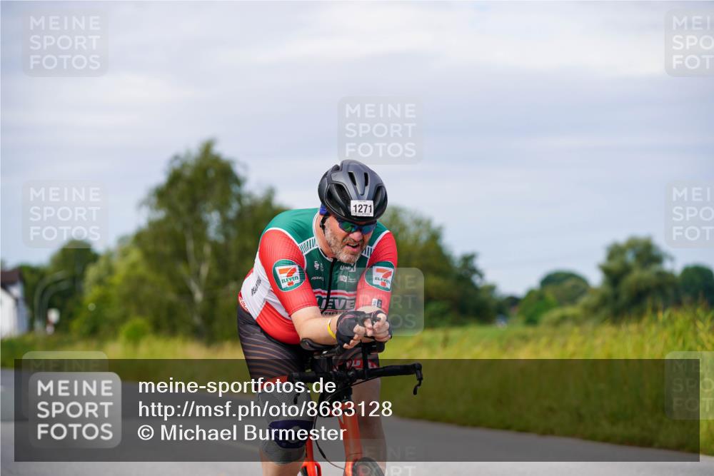 31.08.2025 - Elbe Triathlon Hamburg Michael Burmester http://msf.ph/oto/8683128 31.08.2025 11:08:23 Radfahren 1271, 1434, 1469 meine-sportfotos.de