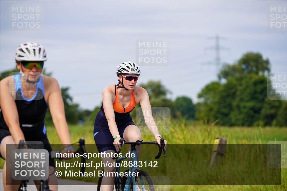 31.08.2025 - Elbe Triathlon Hamburg Michael Burmester http://msf.ph/oto/8683142 31.08.2025 11:08:37 Radfahren 1468, 1579 meine-sportfotos.de