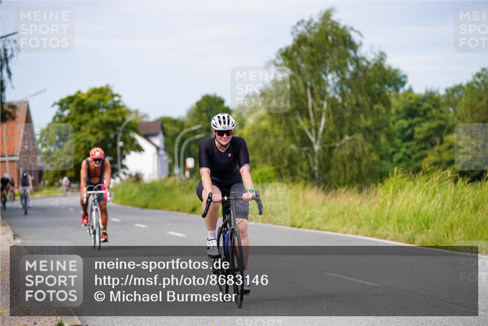 31.08.2025 - Elbe Triathlon Hamburg Michael Burmester http://msf.ph/oto/8683146 31.08.2025 11:08:45 Radfahren 1290, 1563 meine-sportfotos.de