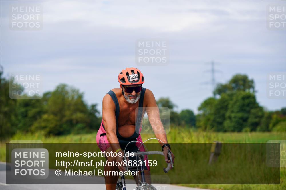 31.08.2025 - Elbe Triathlon Hamburg Michael Burmester http://msf.ph/oto/8683159 31.08.2025 11:08:49 Radfahren 1290, 1378, 1538, 1548, 1563 meine-sportfotos.de