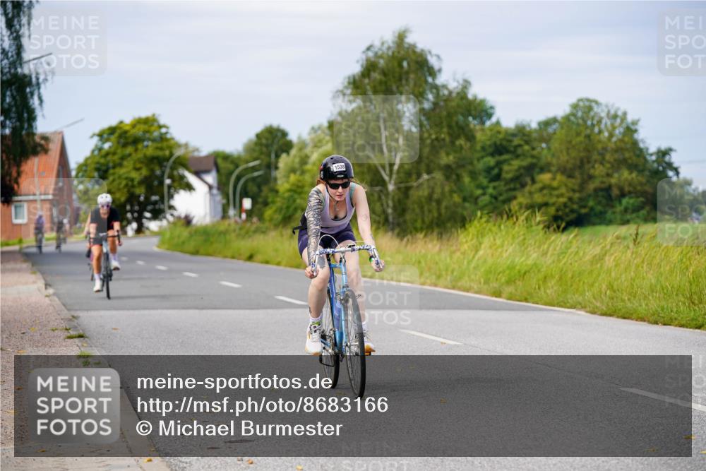 31.08.2025 - Elbe Triathlon Hamburg Michael Burmester http://msf.ph/oto/8683166 31.08.2025 11:08:53 Radfahren 1378, 1538, 1548 meine-sportfotos.de