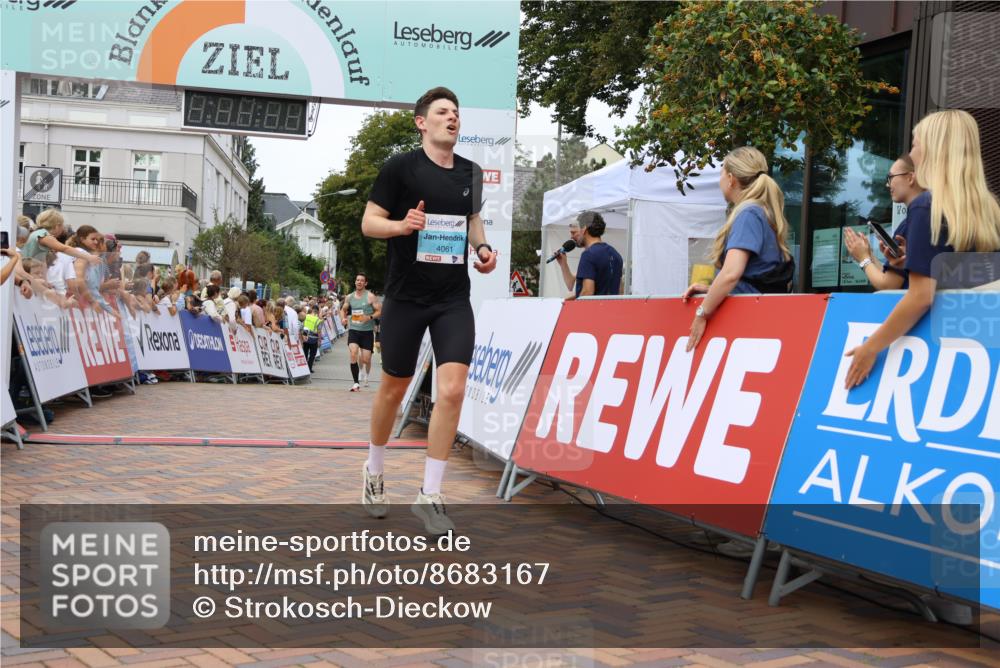 31.08.2025 - 21. Blankeneser Heldenlauf Strokosch-Dieckow http://msf.ph/oto/8683167 31.08.2025 12:04:02 Ziel 5063, 5261, 4046, 4061 meine-sportfotos.de