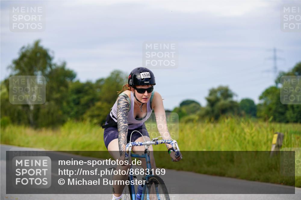 31.08.2025 - Elbe Triathlon Hamburg Michael Burmester http://msf.ph/oto/8683169 31.08.2025 11:08:54 Radfahren 1378, 1538, 1548 meine-sportfotos.de