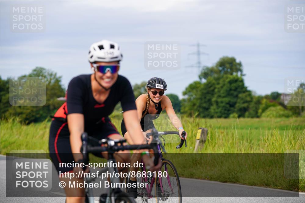 31.08.2025 - Elbe Triathlon Hamburg Michael Burmester http://msf.ph/oto/8683180 31.08.2025 11:08:57 Radfahren 1378, 1389, 1487, 1548 meine-sportfotos.de