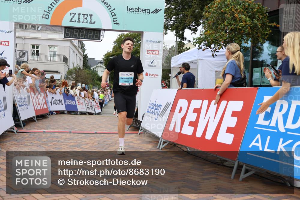 31.08.2025 - 21. Blankeneser Heldenlauf Strokosch-Dieckow http://msf.ph/oto/8683190 31.08.2025 12:04:02 Ziel 5063, 5261, 4046, 4061 meine-sportfotos.de