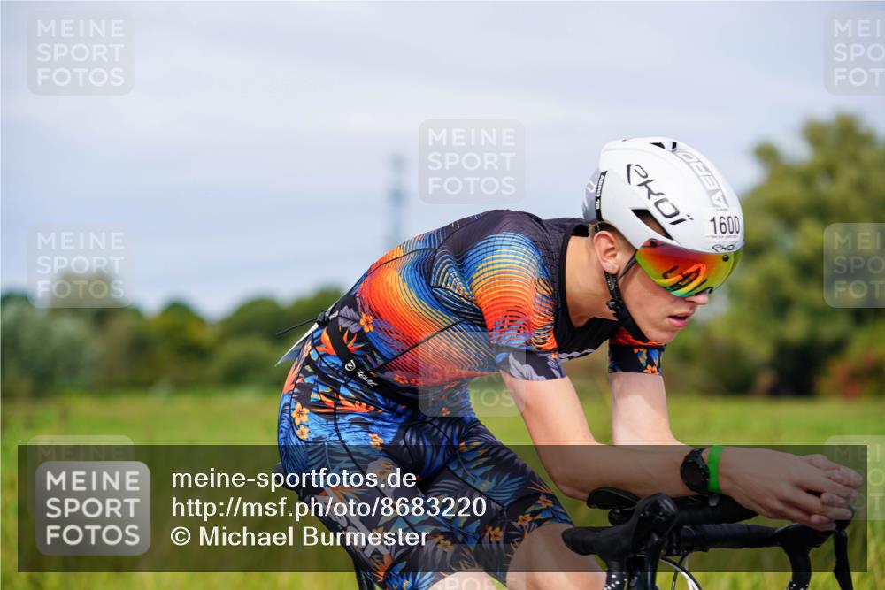 31.08.2025 - Elbe Triathlon Hamburg Michael Burmester http://msf.ph/oto/8683220 31.08.2025 11:09:21 Radfahren 1295, 1381, 1494, 1600 meine-sportfotos.de