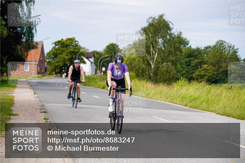 31.08.2025 - Elbe Triathlon Hamburg Michael Burmester http://msf.ph/oto/8683247 31.08.2025 11:09:35 Radfahren 1509, 1589 meine-sportfotos.de