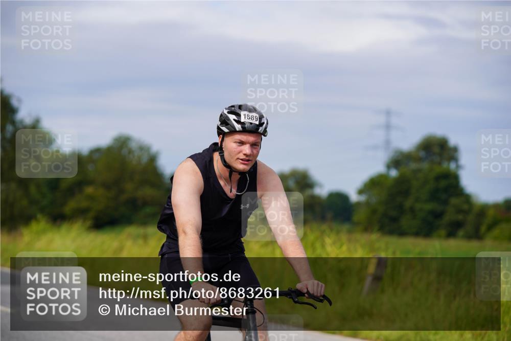 31.08.2025 - Elbe Triathlon Hamburg Michael Burmester http://msf.ph/oto/8683261 31.08.2025 11:09:38 Radfahren 1509, 1589 meine-sportfotos.de