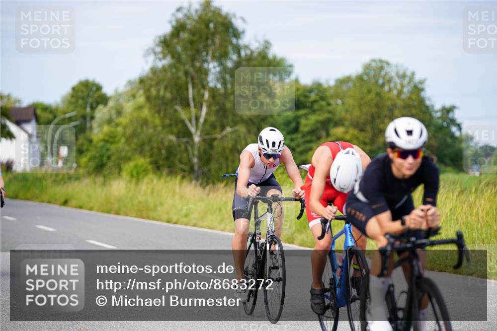 31.08.2025 - Elbe Triathlon Hamburg Michael Burmester http://msf.ph/oto/8683272 31.08.2025 11:09:56 Radfahren 1421, 1436, 1599, 1607 meine-sportfotos.de