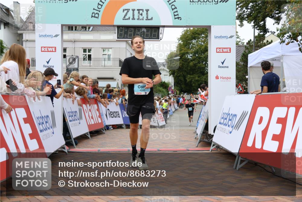 31.08.2025 - 21. Blankeneser Heldenlauf Strokosch-Dieckow http://msf.ph/oto/8683273 31.08.2025 12:03:56 Ziel 4046, 4061 meine-sportfotos.de