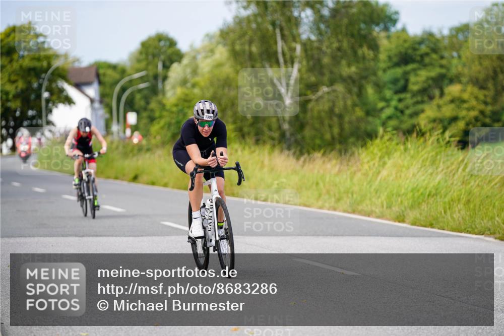 31.08.2025 - Elbe Triathlon Hamburg Michael Burmester http://msf.ph/oto/8683286 31.08.2025 11:10:08 Radfahren 1398, 1449 meine-sportfotos.de