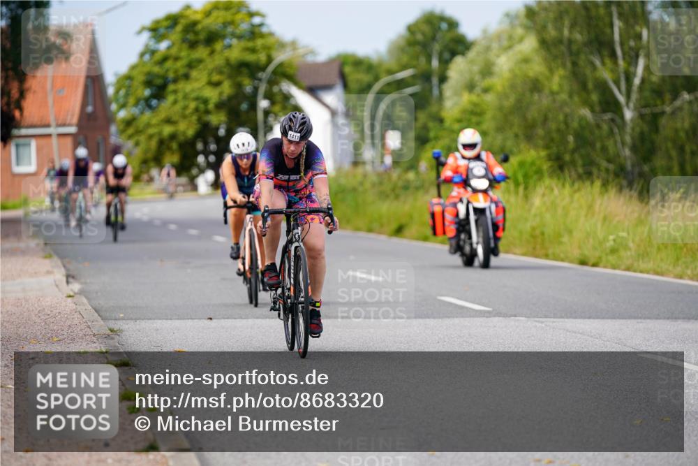 31.08.2025 - Elbe Triathlon Hamburg Michael Burmester http://msf.ph/oto/8683320 31.08.2025 11:10:19 Radfahren 1411, 1416, 1422, 1437, 1601 meine-sportfotos.de