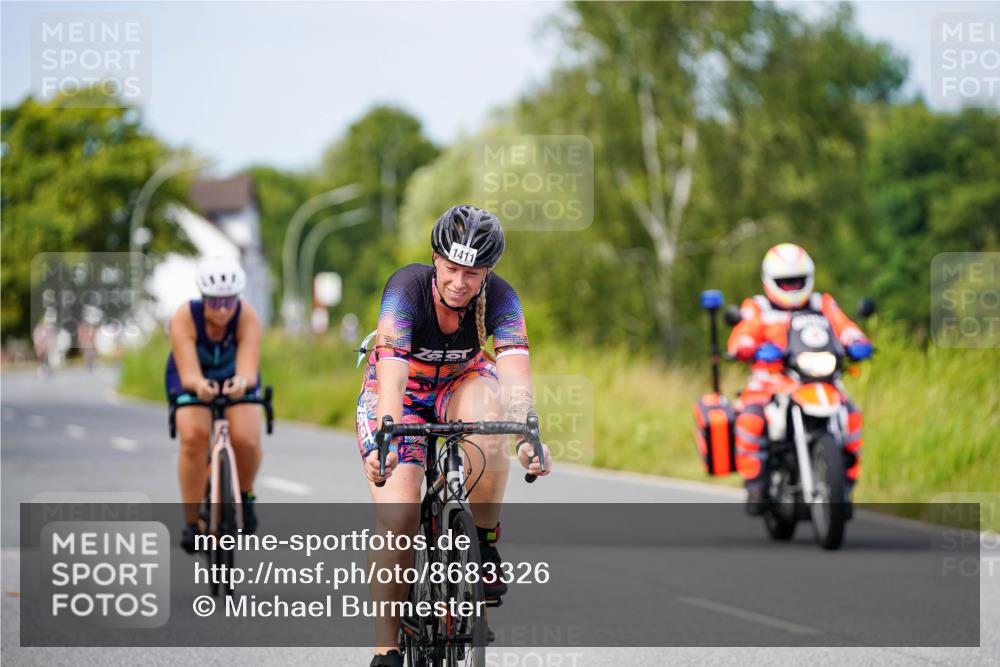 31.08.2025 - Elbe Triathlon Hamburg Michael Burmester http://msf.ph/oto/8683326 31.08.2025 11:10:20 Radfahren 1411, 1416, 1422, 1437, 1601 meine-sportfotos.de