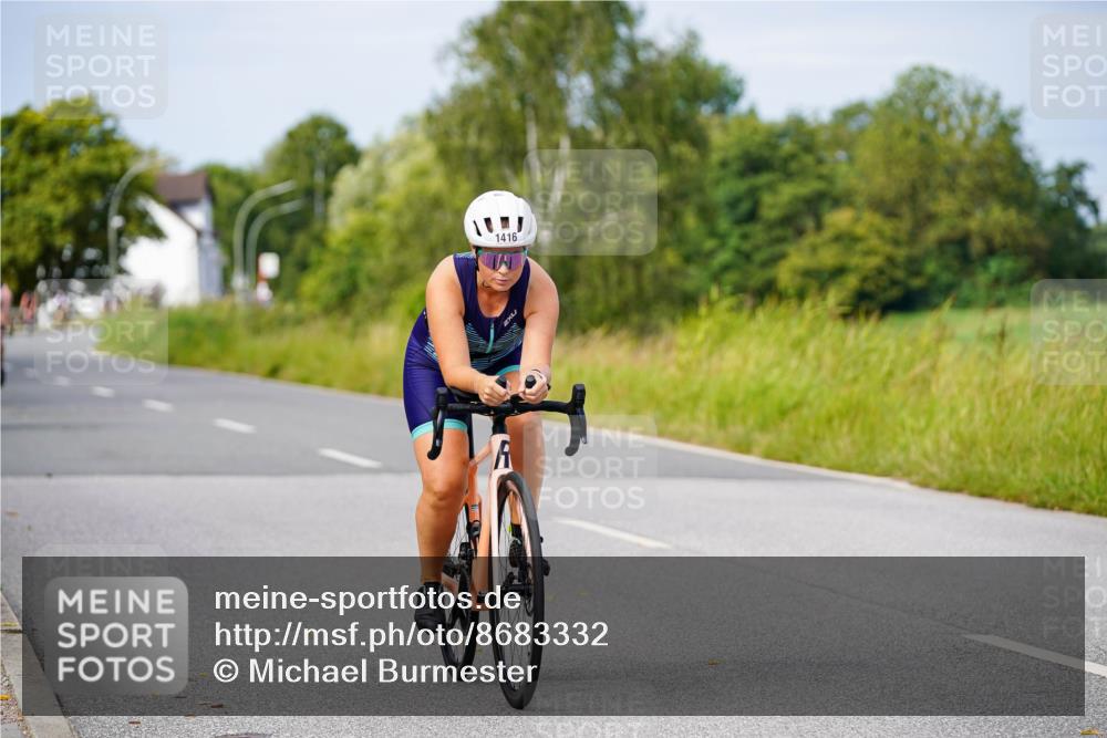 31.08.2025 - Elbe Triathlon Hamburg Michael Burmester http://msf.ph/oto/8683332 31.08.2025 11:10:22 Radfahren 1411, 1416, 1422, 1429, 1484, 1601 meine-sportfotos.de