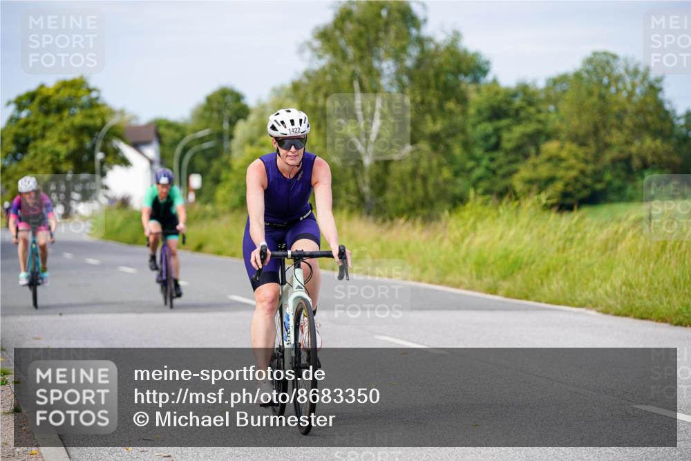 31.08.2025 - Elbe Triathlon Hamburg Michael Burmester http://msf.ph/oto/8683350 31.08.2025 11:10:26 Radfahren 1422, 1425, 1429, 1484, 1601 meine-sportfotos.de
