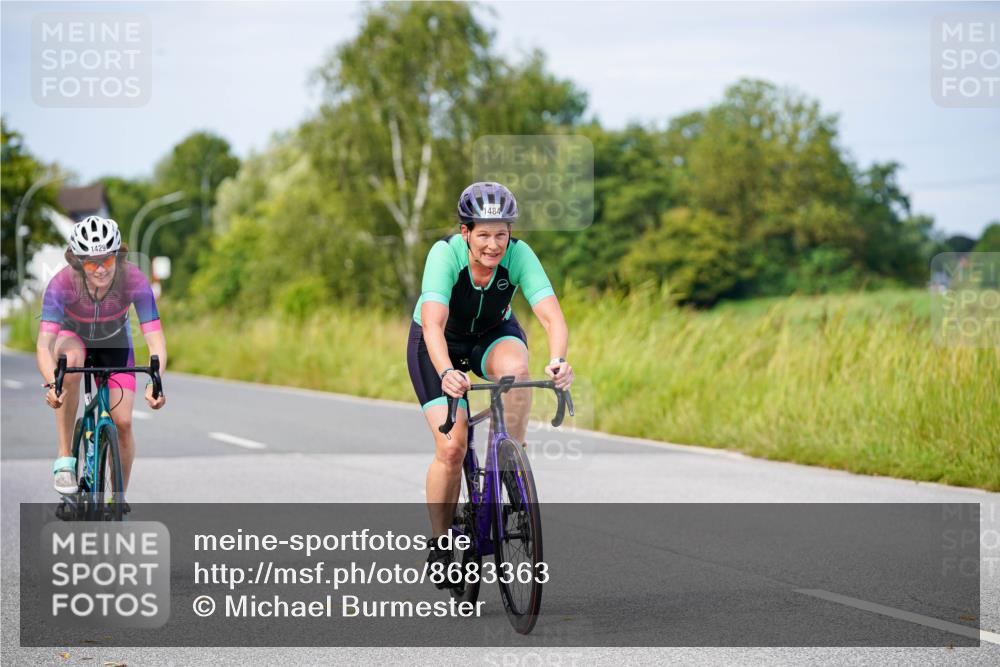 31.08.2025 - Elbe Triathlon Hamburg Michael Burmester http://msf.ph/oto/8683363 31.08.2025 11:10:28 Radfahren 1422, 1425, 1429, 1484, 1550, 1601 meine-sportfotos.de