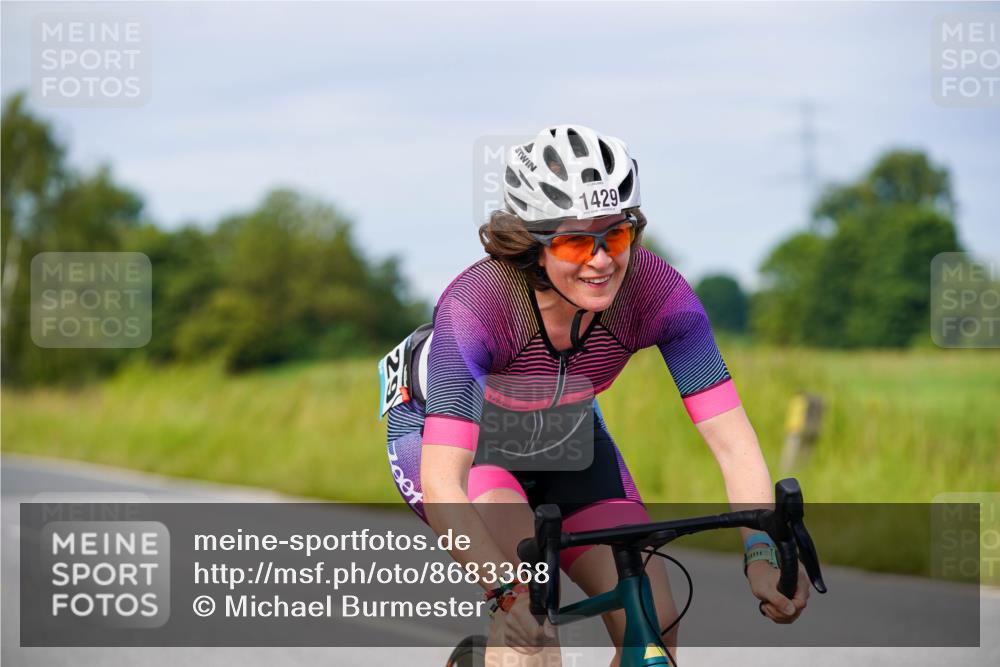 31.08.2025 - Elbe Triathlon Hamburg Michael Burmester http://msf.ph/oto/8683368 31.08.2025 11:10:29 Radfahren 1422, 1425, 1429, 1484, 1550 meine-sportfotos.de