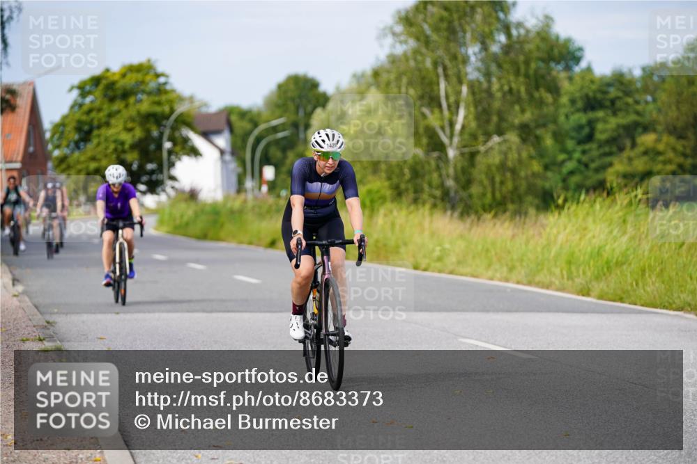 31.08.2025 - Elbe Triathlon Hamburg Michael Burmester http://msf.ph/oto/8683373 31.08.2025 11:10:31 Radfahren 1335, 1388, 1396, 1425, 1429, 1484, 1550 meine-sportfotos.de