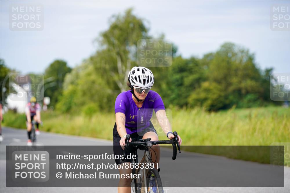 31.08.2025 - Elbe Triathlon Hamburg Michael Burmester http://msf.ph/oto/8683391 31.08.2025 11:10:34 Radfahren 1335, 1367, 1388, 1396, 1425, 1550 meine-sportfotos.de