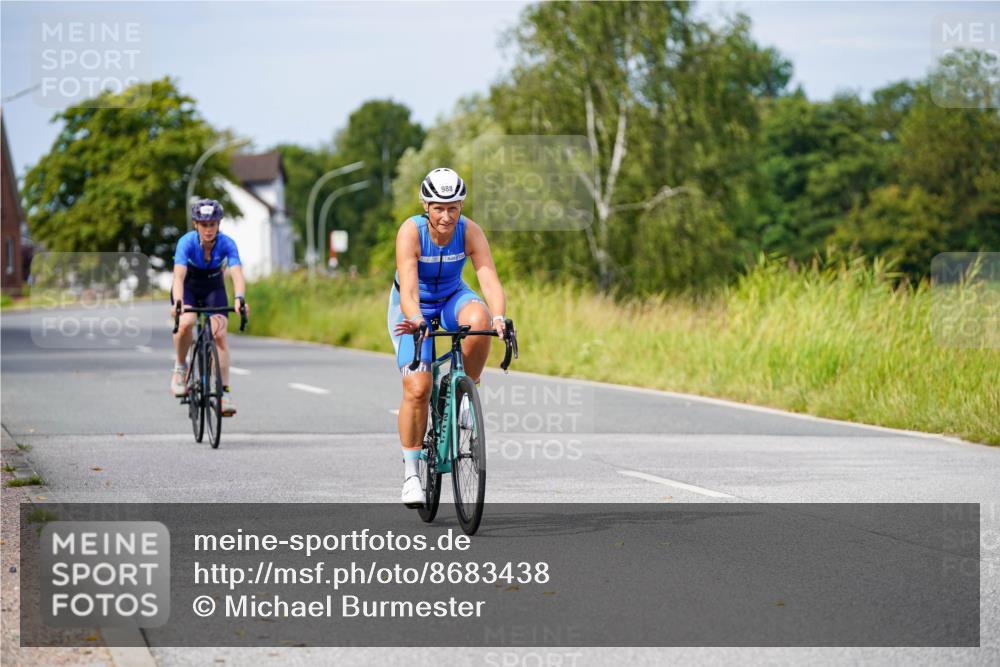 31.08.2025 - Elbe Triathlon Hamburg Michael Burmester http://msf.ph/oto/8683438 31.08.2025 11:10:47 Radfahren 988, 1365 meine-sportfotos.de