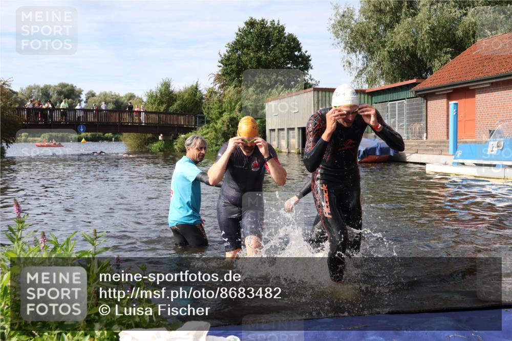 31.08.2025 - Elbe Triathlon Hamburg Luisa Fischer http://msf.ph/oto/8683482 31.08.2025 10:17:22 Schwimmen 1079, 1149 meine-sportfotos.de