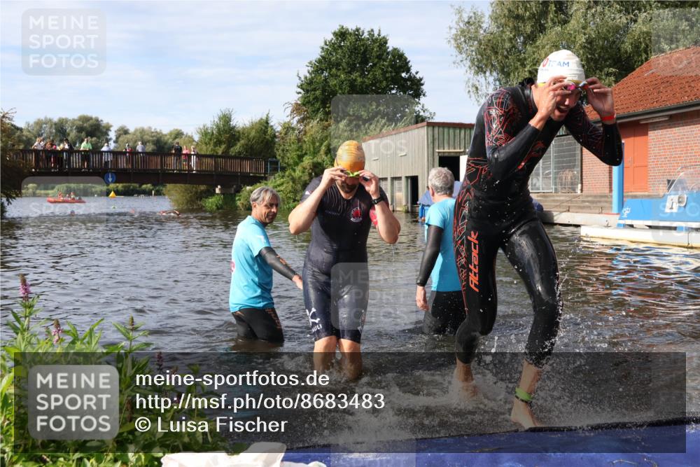 31.08.2025 - Elbe Triathlon Hamburg Luisa Fischer http://msf.ph/oto/8683483 31.08.2025 10:17:22 Schwimmen 1079, 1149 meine-sportfotos.de