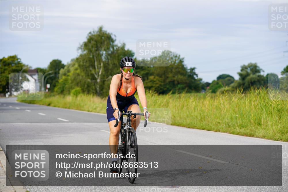 31.08.2025 - Elbe Triathlon Hamburg Michael Burmester http://msf.ph/oto/8683513 31.08.2025 11:11:23 Radfahren 1410, 1431, 1525, 1606 meine-sportfotos.de