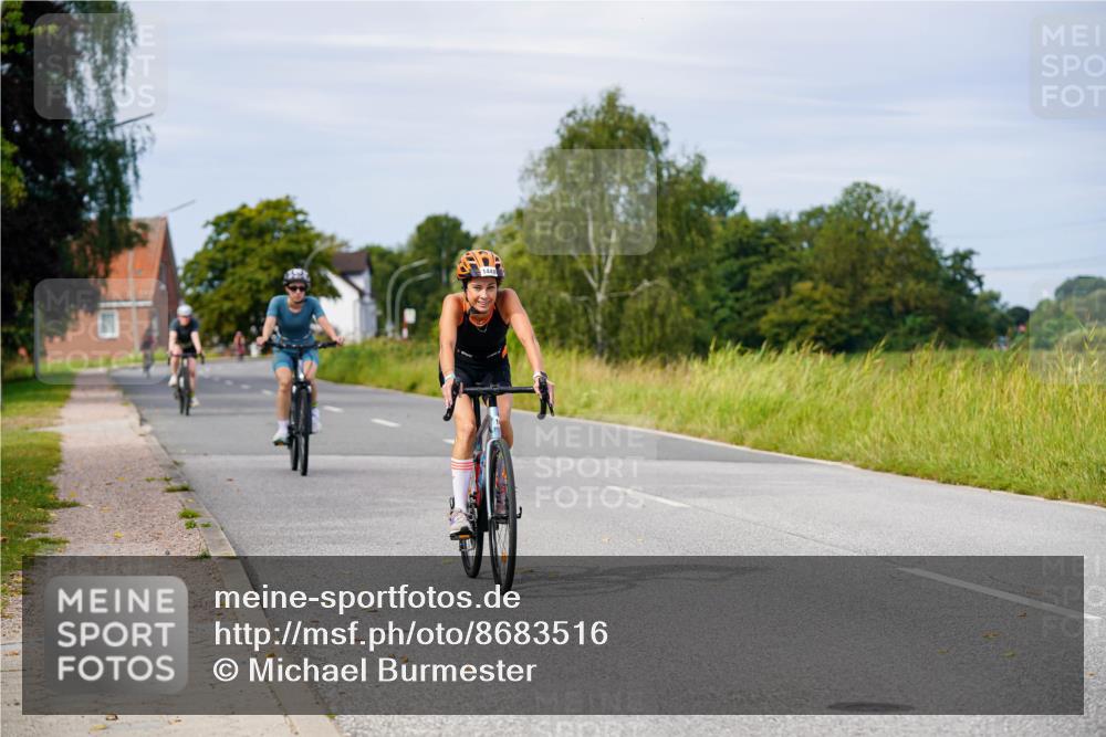 31.08.2025 - Elbe Triathlon Hamburg Michael Burmester http://msf.ph/oto/8683516 31.08.2025 11:11:27 Radfahren 1525, 1537 meine-sportfotos.de