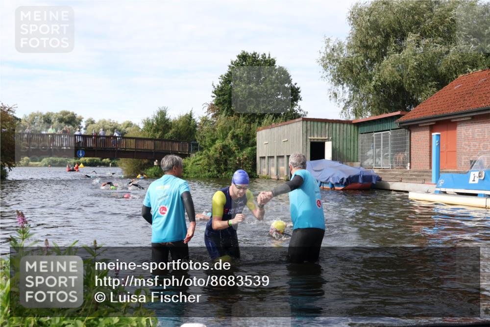 31.08.2025 - Elbe Triathlon Hamburg Luisa Fischer http://msf.ph/oto/8683539 31.08.2025 10:18:41 Schwimmen 1025, 1160 meine-sportfotos.de