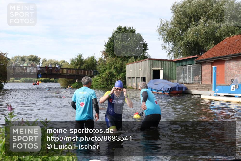31.08.2025 - Elbe Triathlon Hamburg Luisa Fischer http://msf.ph/oto/8683541 31.08.2025 10:18:41 Schwimmen 1025, 1160 meine-sportfotos.de