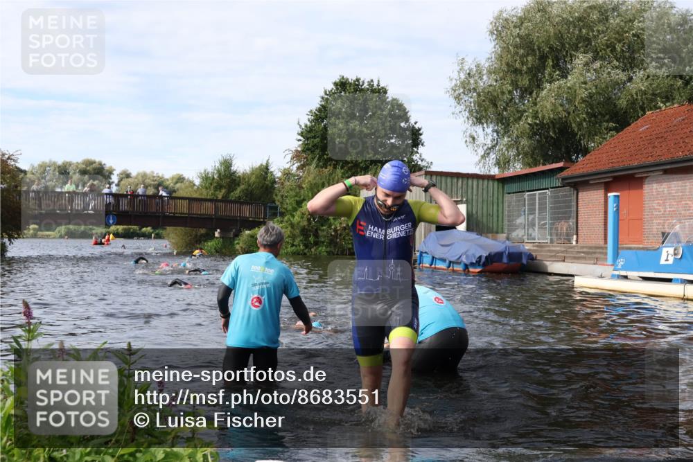 31.08.2025 - Elbe Triathlon Hamburg Luisa Fischer http://msf.ph/oto/8683551 31.08.2025 10:18:43 Schwimmen 1025, 1160 meine-sportfotos.de