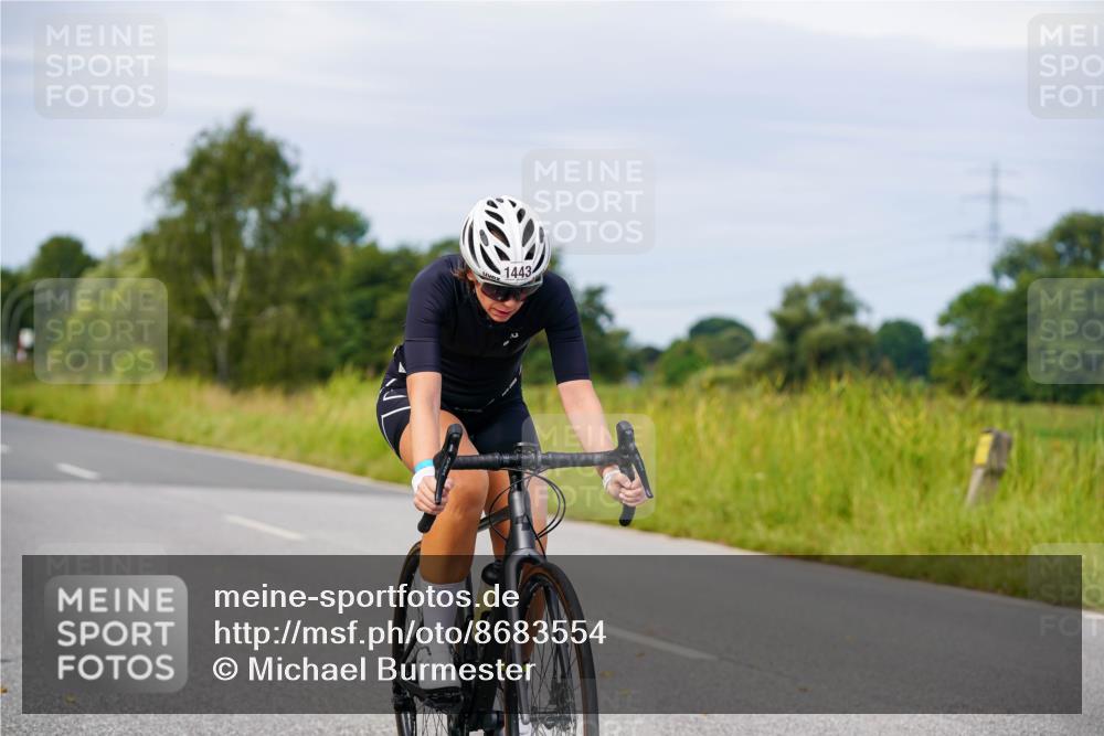 31.08.2025 - Elbe Triathlon Hamburg Michael Burmester http://msf.ph/oto/8683554 31.08.2025 11:11:54 Radfahren 1443, 1603 meine-sportfotos.de