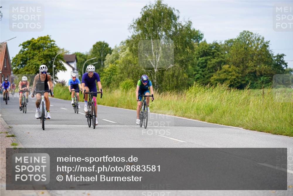 31.08.2025 - Elbe Triathlon Hamburg Michael Burmester http://msf.ph/oto/8683581 31.08.2025 11:12:24 Radfahren 1374, 1390, 1395, 1404, 1433, 1442, 1462, 1476, 1615 meine-sportfotos.de