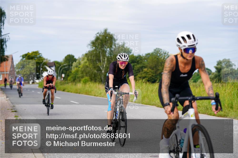 31.08.2025 - Elbe Triathlon Hamburg Michael Burmester http://msf.ph/oto/8683601 31.08.2025 11:12:27 Radfahren 1374, 1390, 1395, 1404, 1442, 1462, 1614, 1615 meine-sportfotos.de