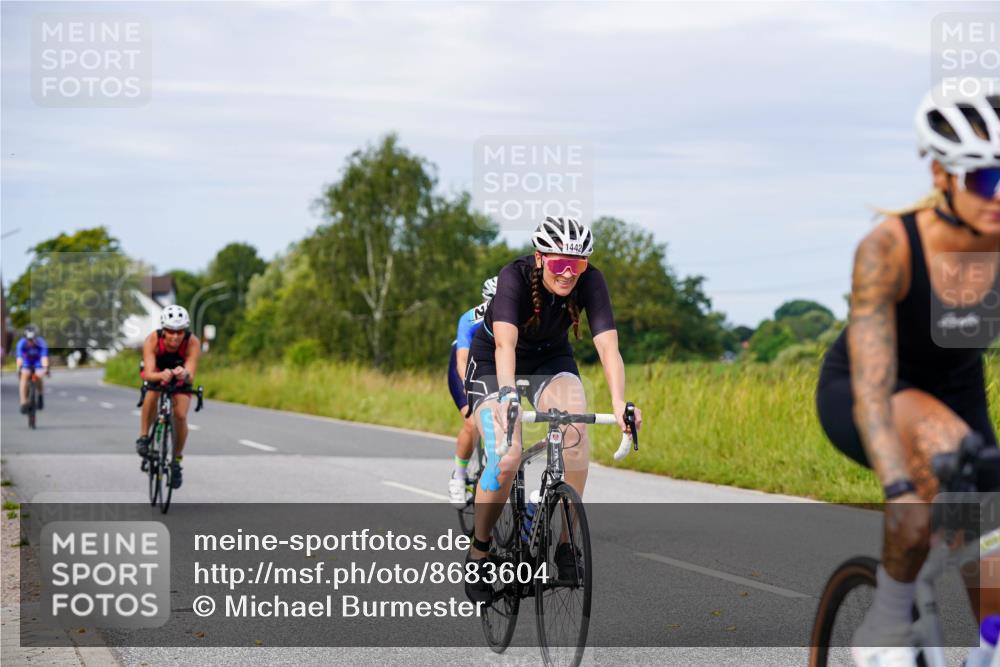 31.08.2025 - Elbe Triathlon Hamburg Michael Burmester http://msf.ph/oto/8683604 31.08.2025 11:12:27 Radfahren 1374, 1390, 1395, 1404, 1442, 1462, 1614, 1615 meine-sportfotos.de