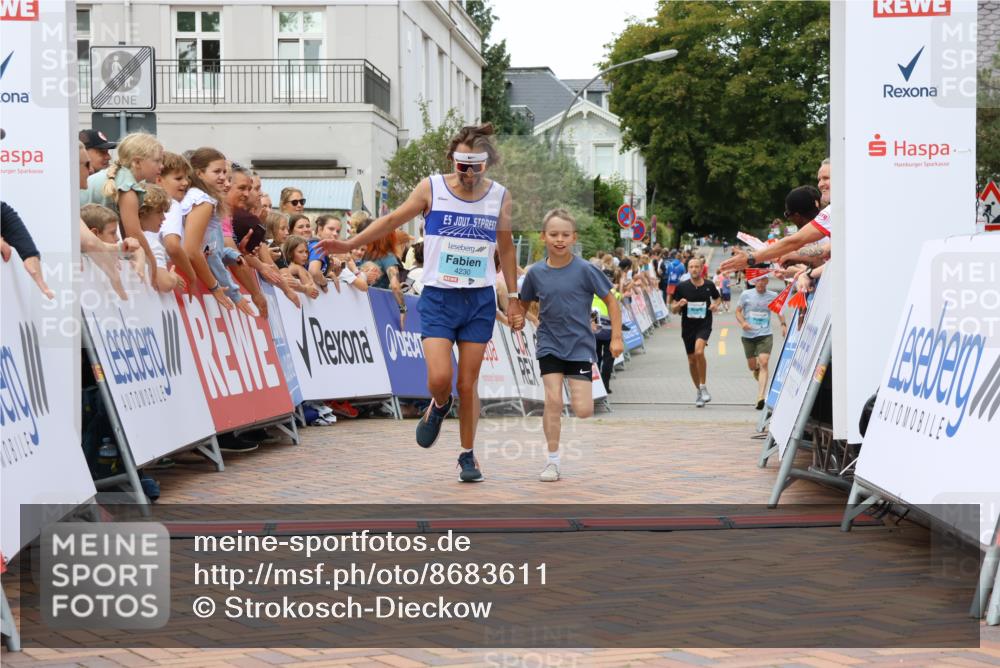 31.08.2025 - 21. Blankeneser Heldenlauf Strokosch-Dieckow http://msf.ph/oto/8683611 31.08.2025 12:03:42 Ziel 4230 meine-sportfotos.de