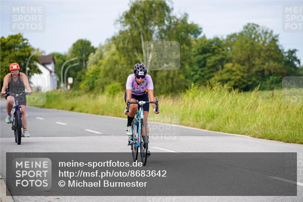 31.08.2025 - Elbe Triathlon Hamburg Michael Burmester http://msf.ph/oto/8683642 31.08.2025 11:12:37 Radfahren 1409, 1430, 1481, 1517, 1614 meine-sportfotos.de