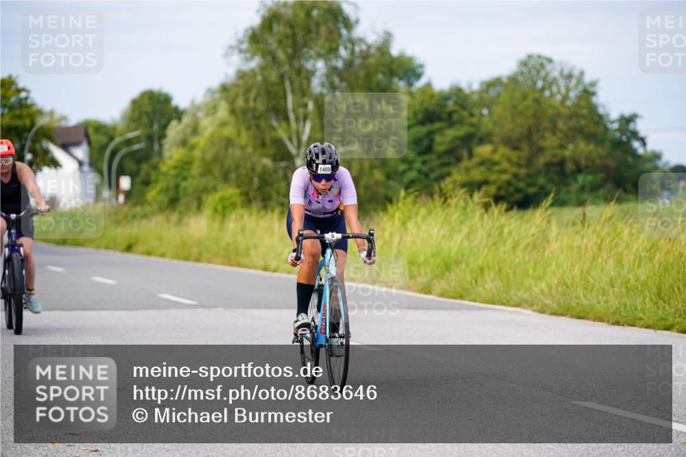 31.08.2025 - Elbe Triathlon Hamburg Michael Burmester http://msf.ph/oto/8683646 31.08.2025 11:12:37 Radfahren 1409, 1430, 1481, 1517, 1614 meine-sportfotos.de