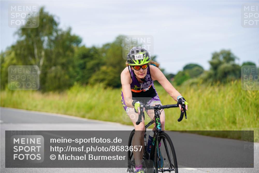 31.08.2025 - Elbe Triathlon Hamburg Michael Burmester http://msf.ph/oto/8683657 31.08.2025 11:12:42 Radfahren 1408, 1481, 1517 meine-sportfotos.de