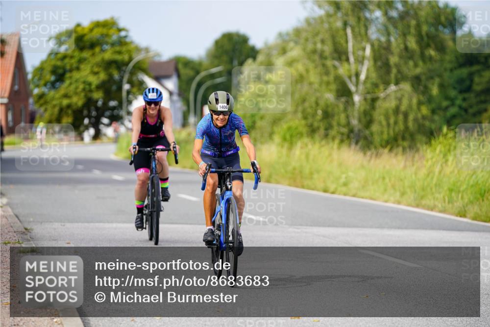 31.08.2025 - Elbe Triathlon Hamburg Michael Burmester http://msf.ph/oto/8683683 31.08.2025 11:13:20 Radfahren 1406, 1450 meine-sportfotos.de