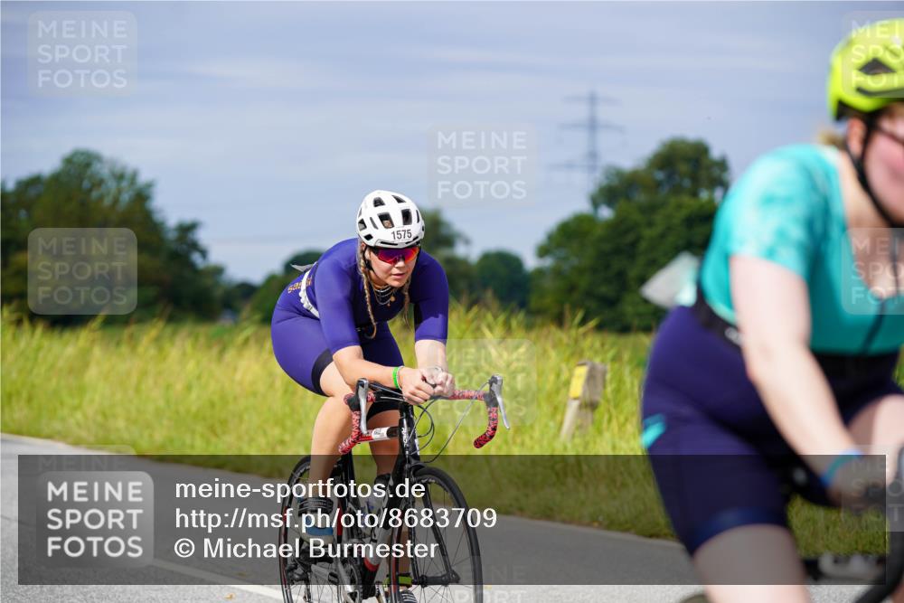 31.08.2025 - Elbe Triathlon Hamburg Michael Burmester http://msf.ph/oto/8683709 31.08.2025 11:13:39 Radfahren 1285, 1375, 1575 meine-sportfotos.de