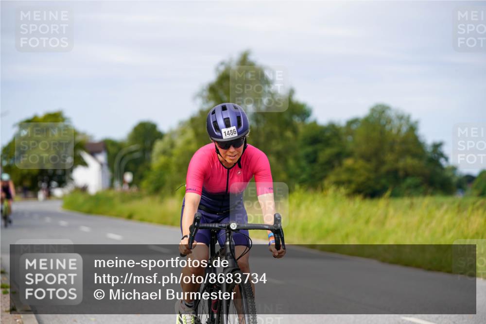 31.08.2025 - Elbe Triathlon Hamburg Michael Burmester http://msf.ph/oto/8683734 31.08.2025 11:14:01 Radfahren 1346, 1486 meine-sportfotos.de