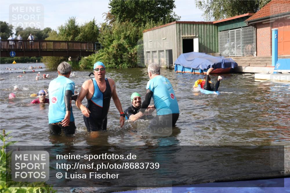31.08.2025 - Elbe Triathlon Hamburg Luisa Fischer http://msf.ph/oto/8683739 31.08.2025 10:20:17 Schwimmen 1014, 1143, 1226 meine-sportfotos.de