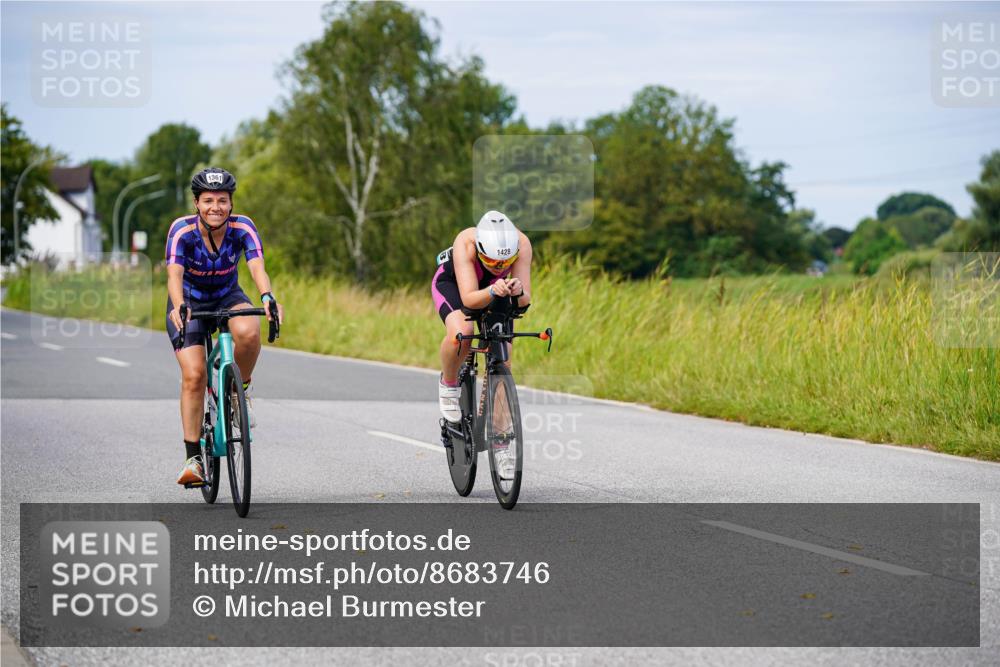 31.08.2025 - Elbe Triathlon Hamburg Michael Burmester http://msf.ph/oto/8683746 31.08.2025 11:14:09 Radfahren 1346, 1361, 1401, 1428 meine-sportfotos.de