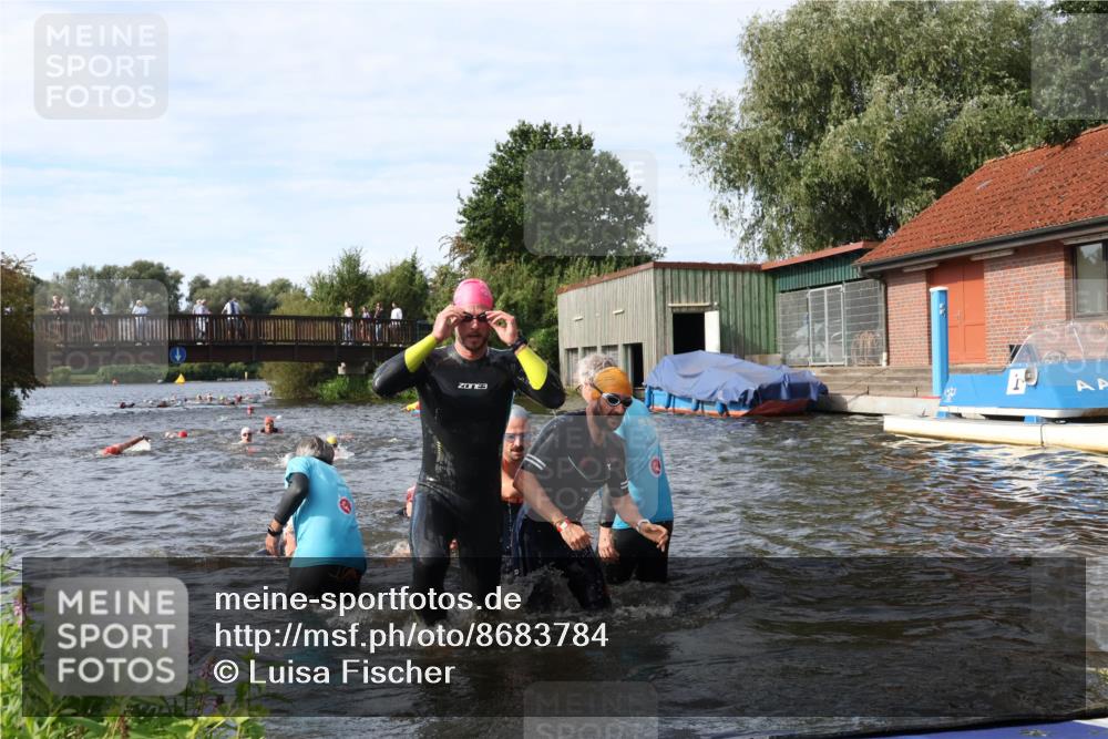 31.08.2025 - Elbe Triathlon Hamburg Luisa Fischer http://msf.ph/oto/8683784 31.08.2025 10:20:28 Schwimmen 1121, 1127, 1140, 1143, 1180, 1216, 1224 meine-sportfotos.de