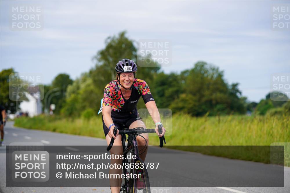 31.08.2025 - Elbe Triathlon Hamburg Michael Burmester http://msf.ph/oto/8683787 31.08.2025 11:14:28 Radfahren 1040, 1447, 1463 meine-sportfotos.de