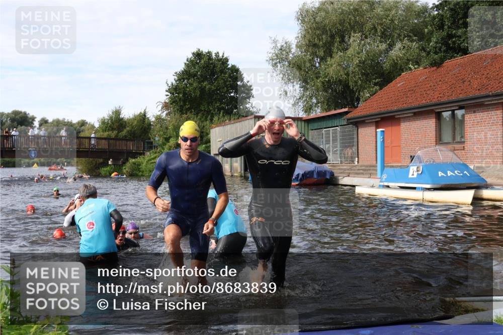 31.08.2025 - Elbe Triathlon Hamburg Luisa Fischer http://msf.ph/oto/8683839 31.08.2025 10:20:45 Schwimmen 1147, 1190, 1193, 1225, 1227, 1234 meine-sportfotos.de